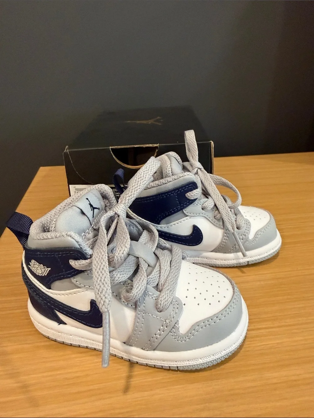 Nike Jordan 1 Mid Black/Wolf Grey -  4c